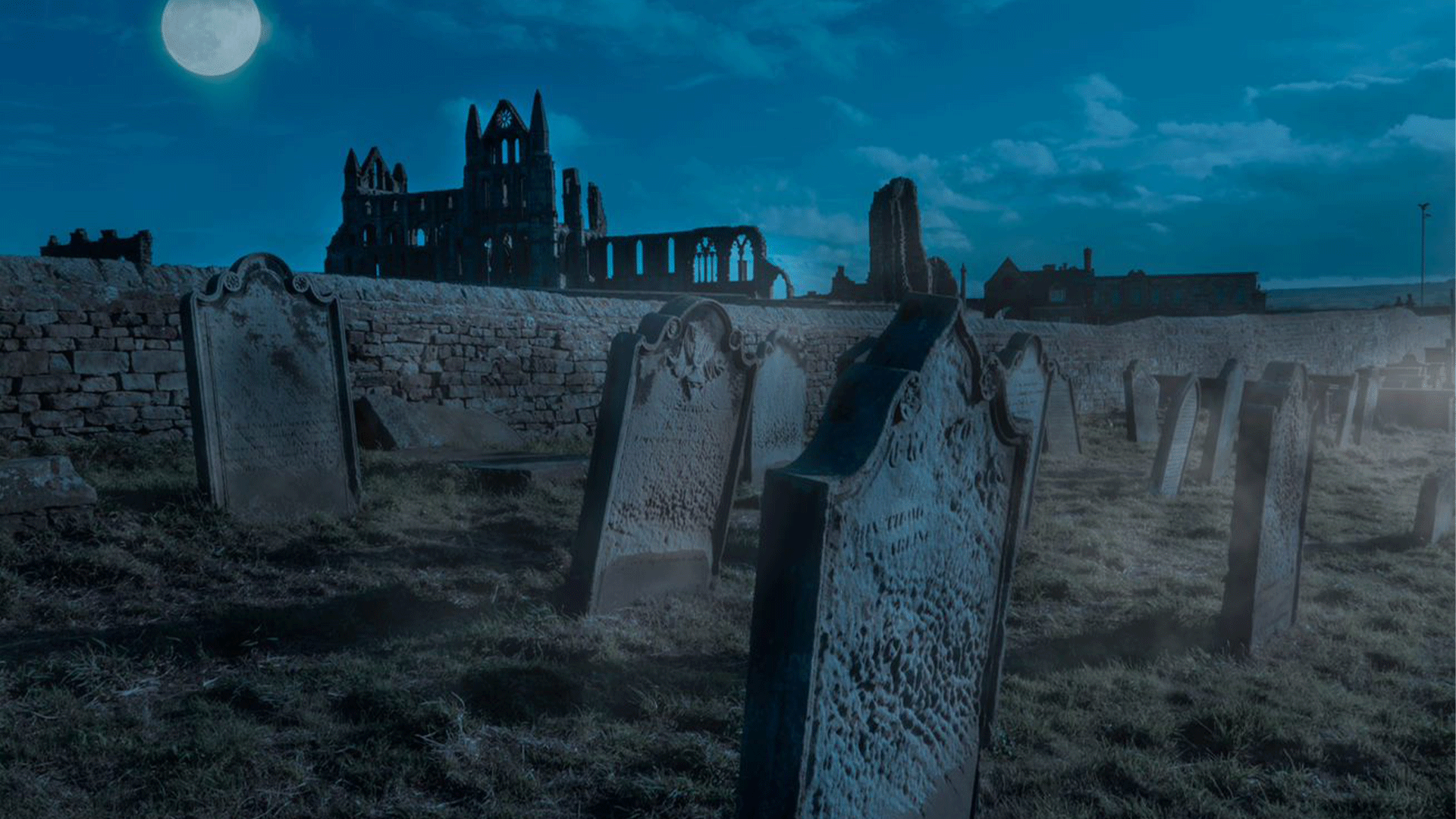 england-yorkshire-whitby-abbey-after-dark-halloween