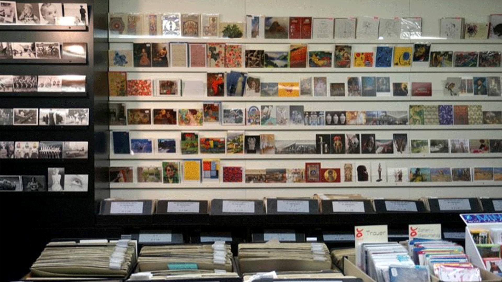 W. Königs Postkartenladen by Julia Krakau 