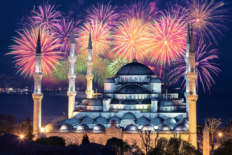 istanbul-nye-fireworks