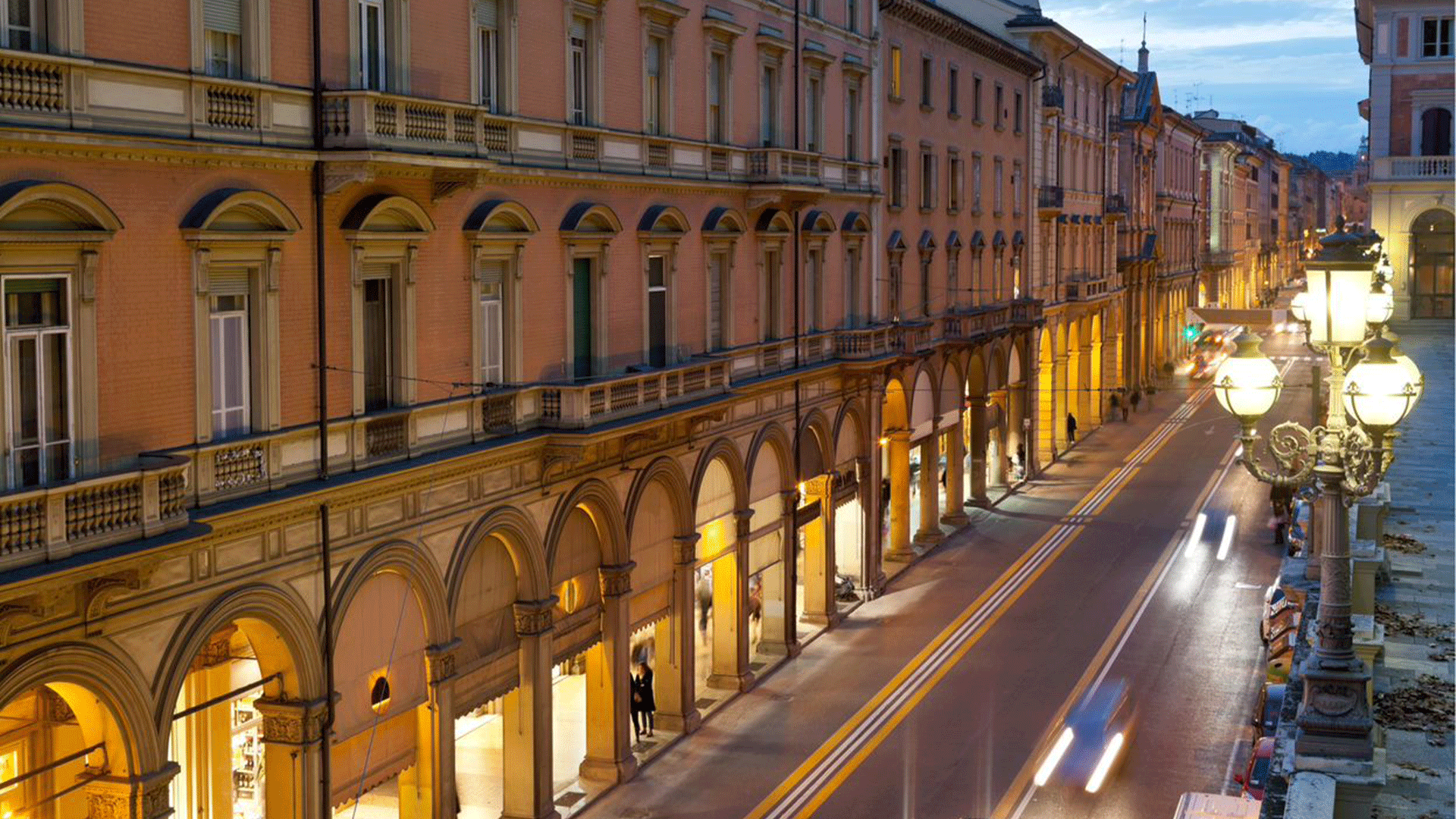 italy-bologna-streets
