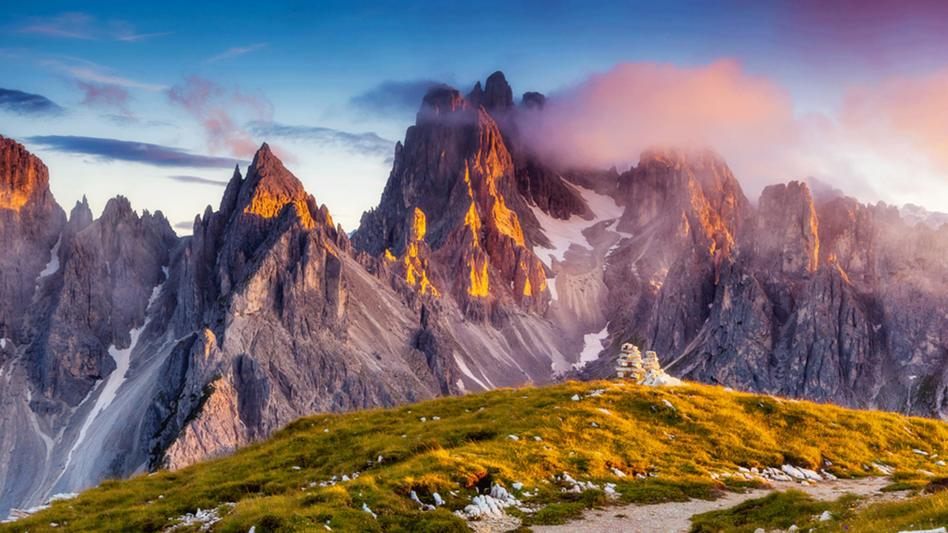 italy-dolomites-national-park-mountains