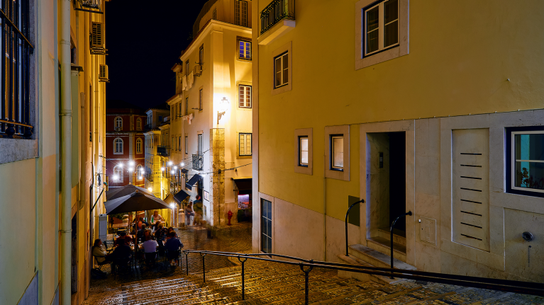 portugal-lisbon-alfama-neighbourhood-at-night
