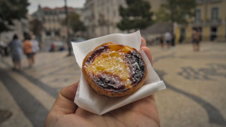 portugal-lisbon-pasteis-de-nata
