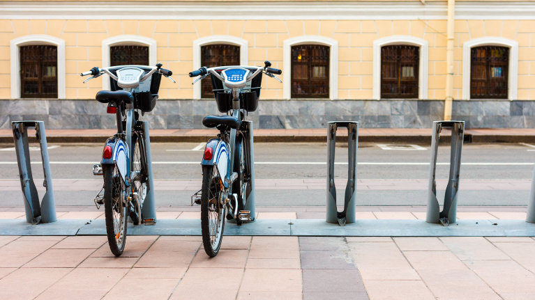 rental-bikes-in-european-city-sustainable-transport