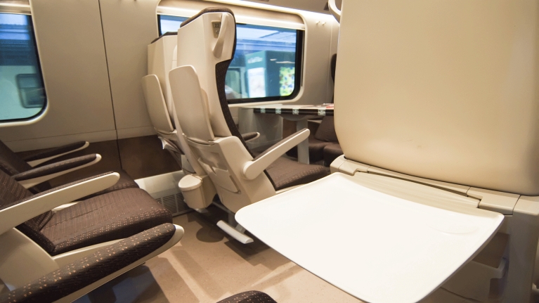 train-seats-first-class-comfort