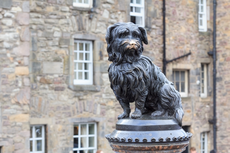 Greyfriars Bobby statue in Edinburgh, Scotland 