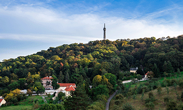 czech-republic-prague-petrin-tower-park