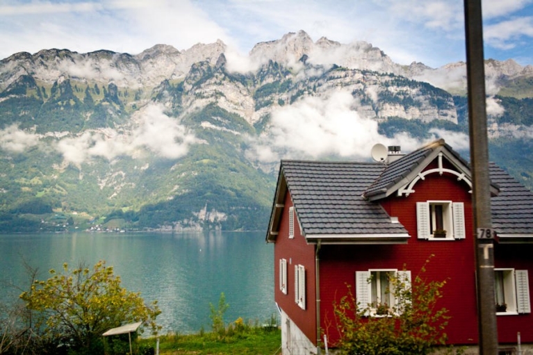 innsbruck_to_interlaken_austria_photo_from_train