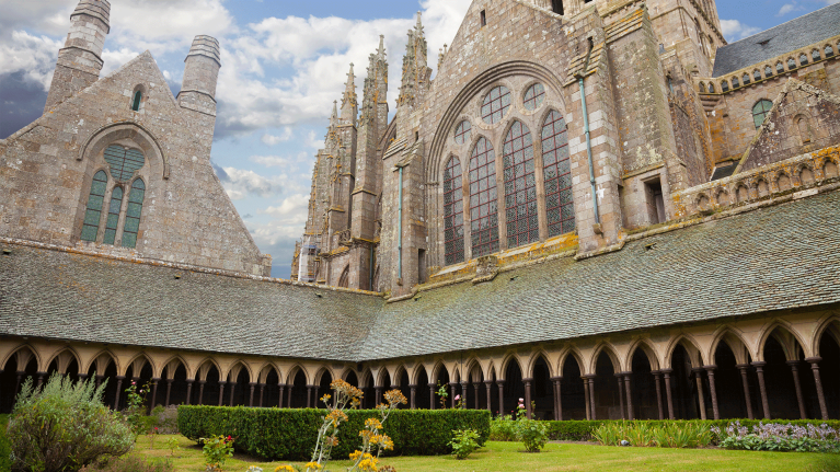 france-mont-saint-michel-castle-inner-garden