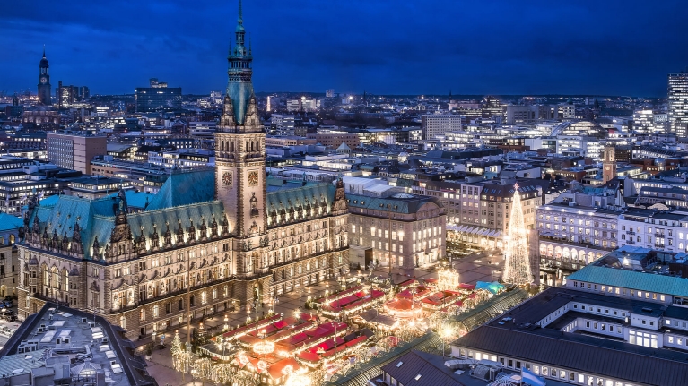 germany-hamburg-city-panorama-christmas-market