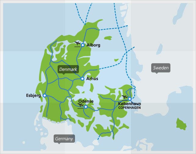 Kaart met de belangrijkste treinverbindingen in Denemarken