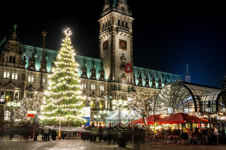    Christmas market in Hamburg  