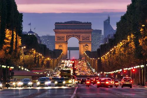 paris_champs-elysees_at_night