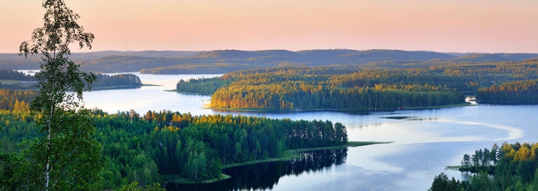finland-lake-saimaa-sunset