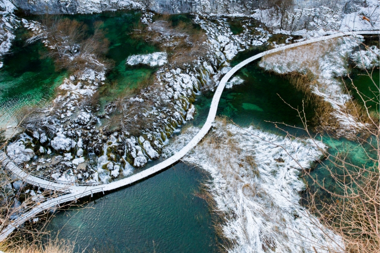 plitvice-lakes-croatia-winter