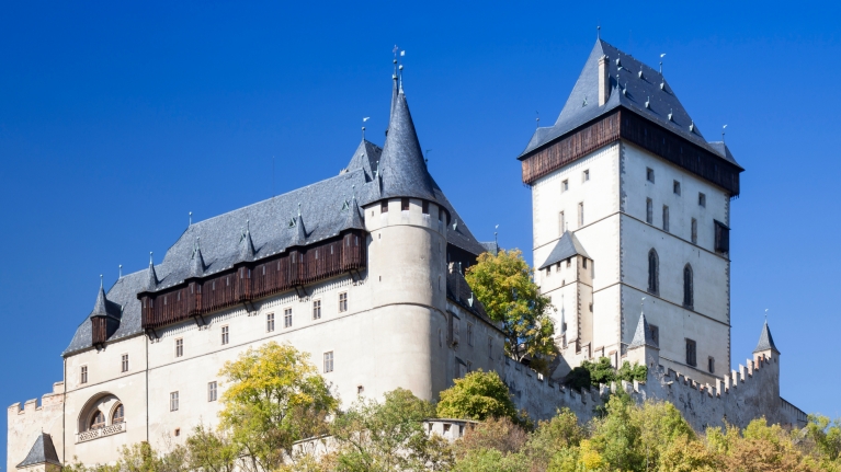 czech-republic-karlštejn-castle