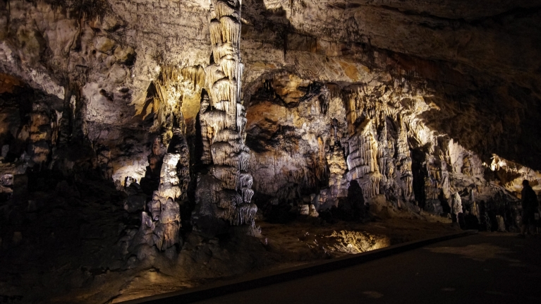 hungary-baradla-cave