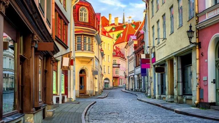 tallinn-aesthetic-street