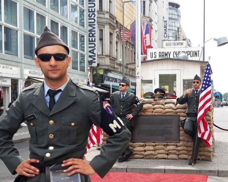 heather-byatt-germany-berlin-checkpoint-charlie